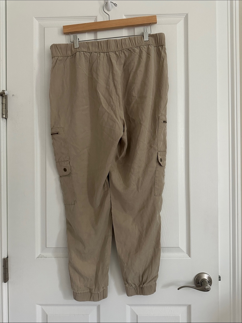 Banana Republic Cargo Jogger Pants - Picture 2 of 7